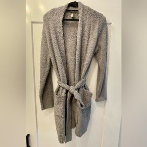 SKIMS gray knit short robe, size S/M